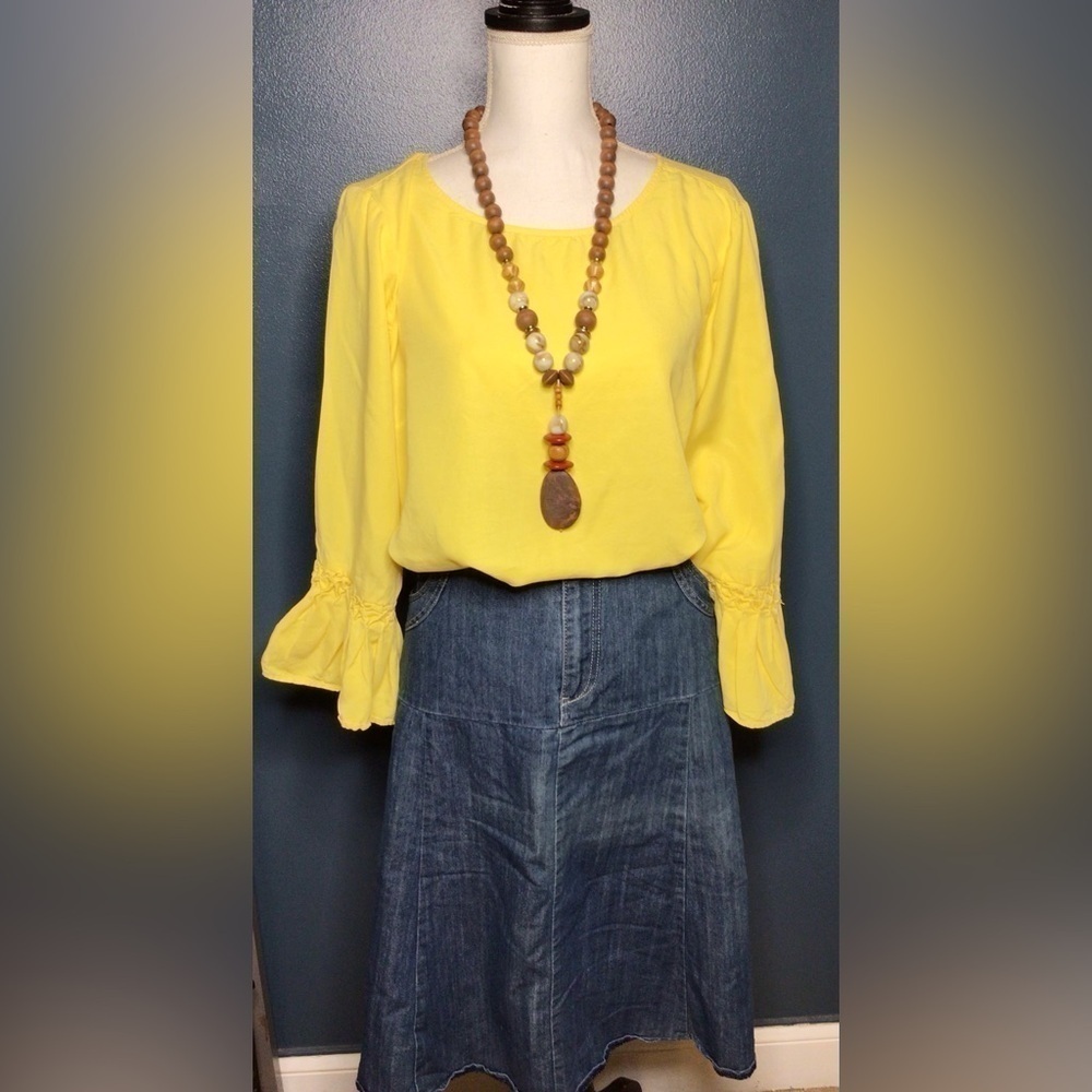 Yellow Crown & ivy 2xl shirt (0097)